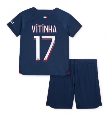 Paris Saint-Germain Vitinha Ferreira #17 Replika Babytøj Hjemmebanesæt Børn 2023-24 Kortærmet (+ Korte bukser)